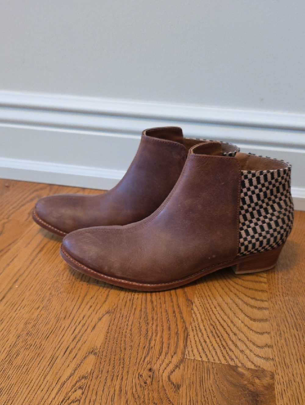 Brown Leather Ankle Boots with Checkered Heel